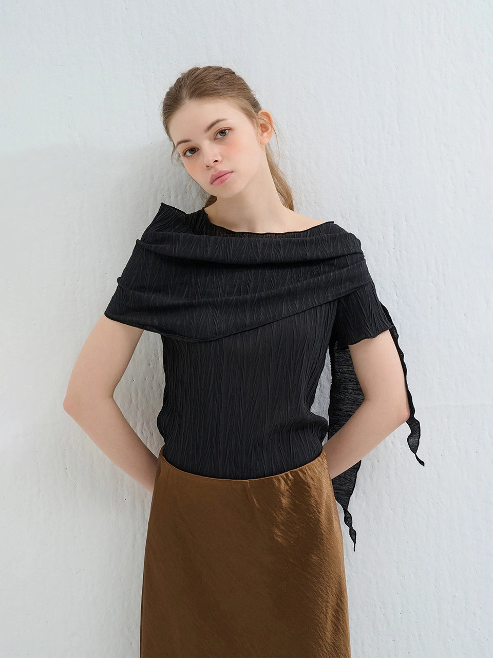 SCARF WRAP PLEATED BLOUSE BLACK