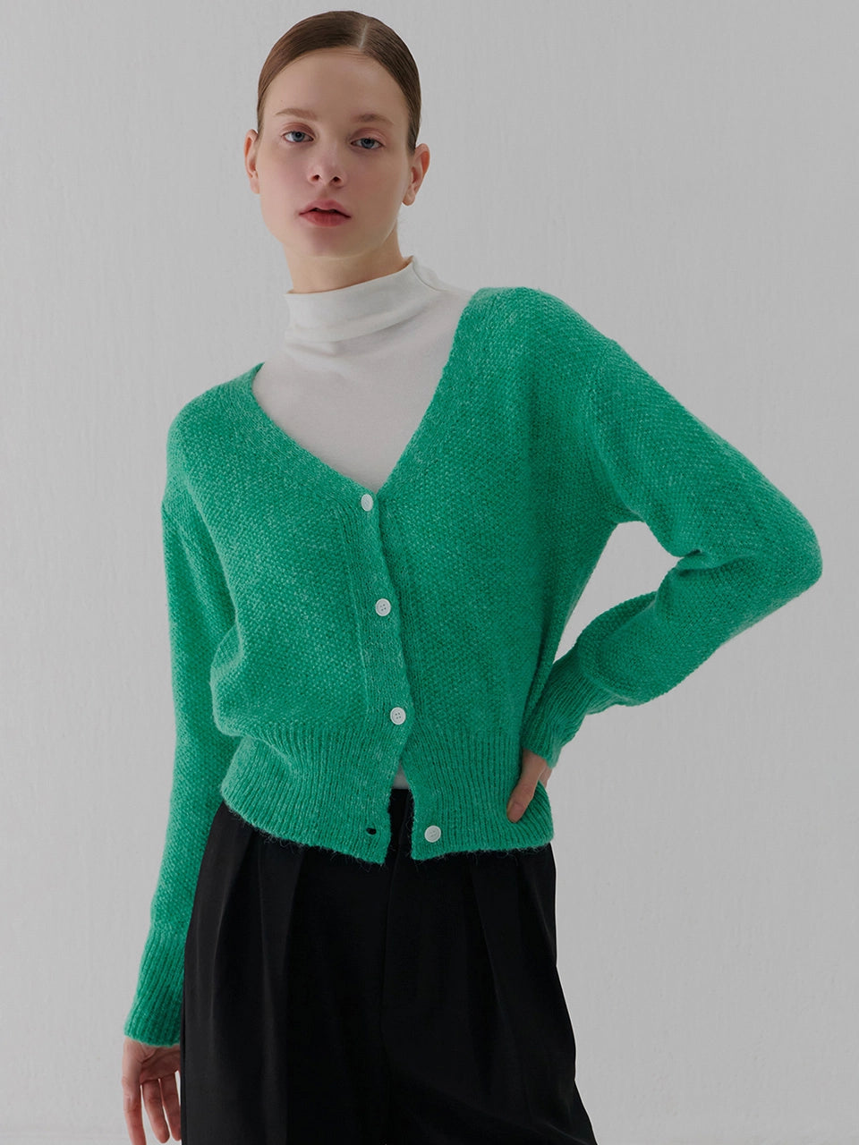 V-NECK CARDIGAN GREEN