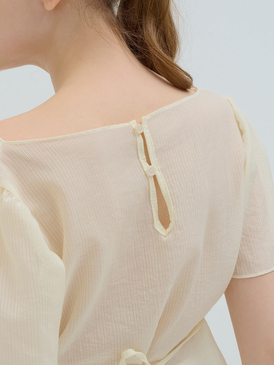 STRIPE WRAP SHIRRING BLOUSE BEIGE