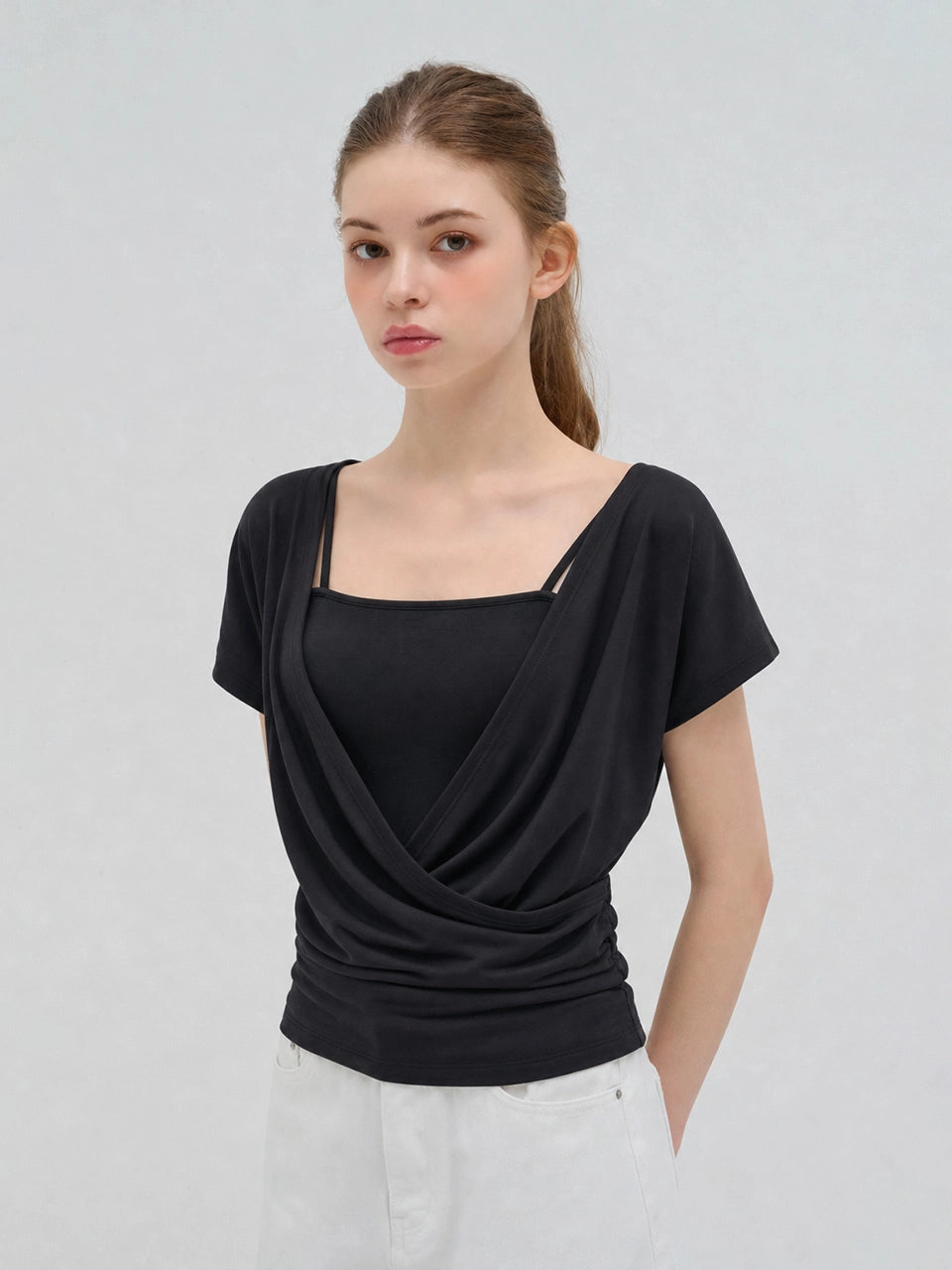 V-NECK SLEEVELESS SET BLACK