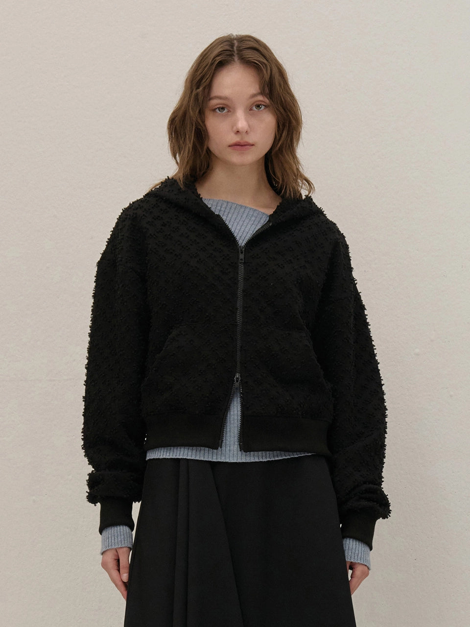 EMBOSSED FLOWER HOODED JUMPER BLACK