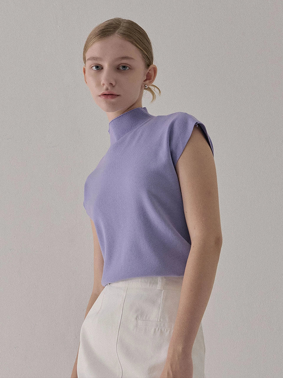 HALF TURTLE NECK CAP SLEEVE KNIT LIGHT PURPLE