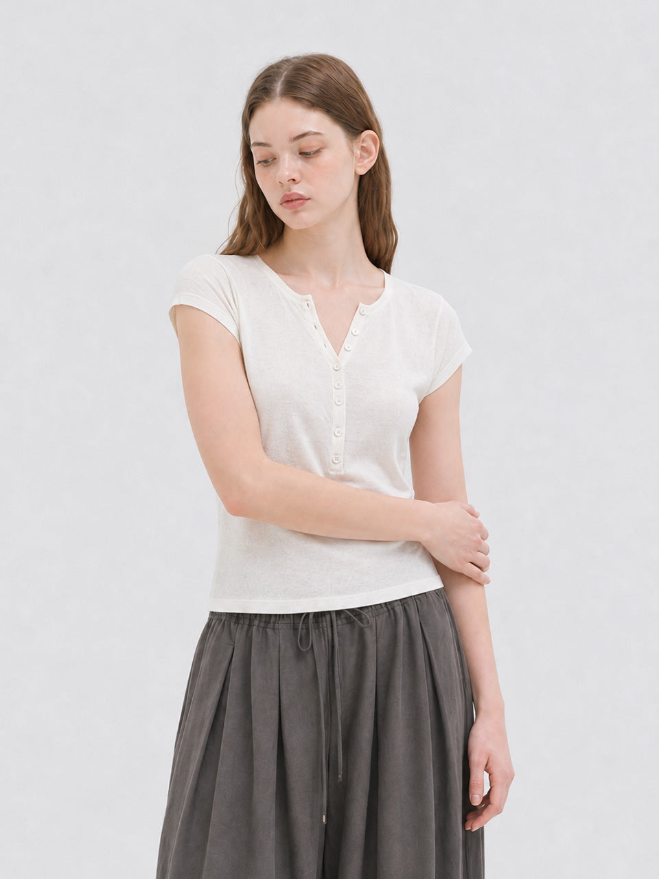 BUTTON CAP SLEEVE KNIT IVORY