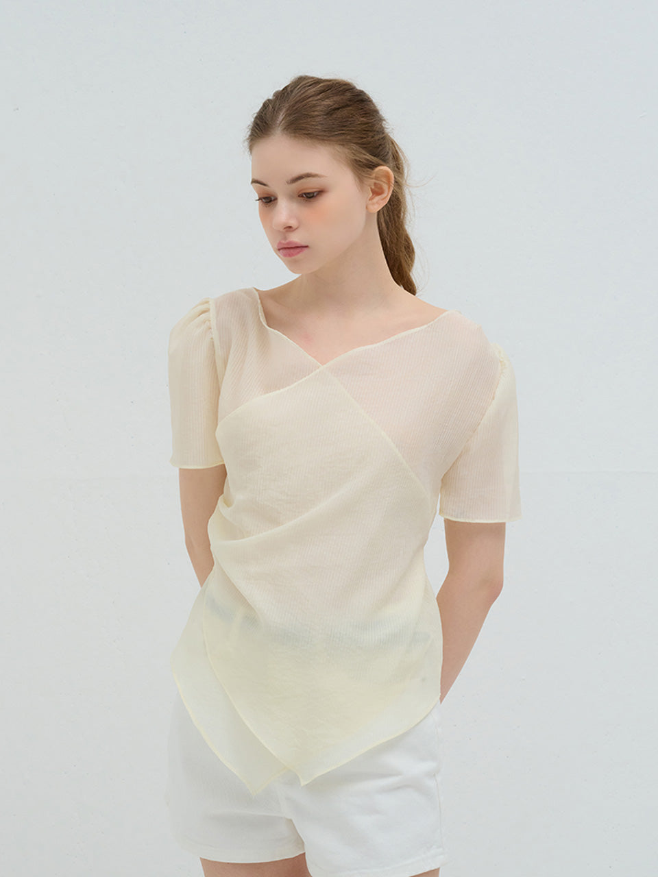 STRIPE WRAP SHIRRING BLOUSE BEIGE