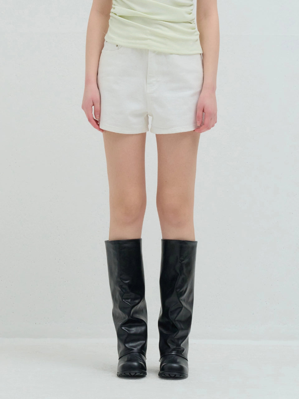 COTTON SHORT PANTS WHITE