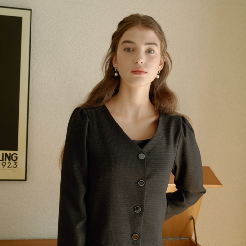 time blouse-black