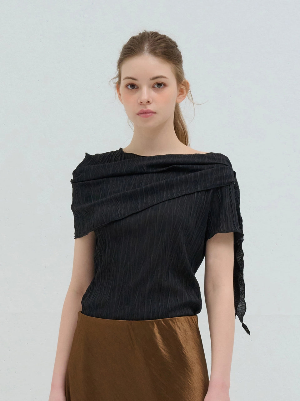 SCARF WRAP PLEATED BLOUSE BLACK