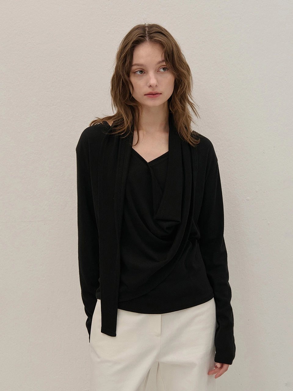 TIE-WRAPPED BLOUSE BLACK