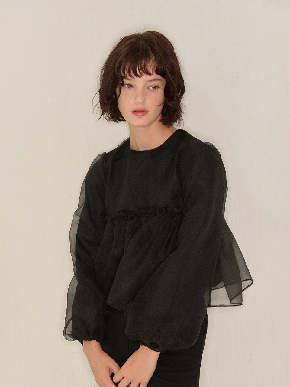 ORGANZA SHIRRING BLOUSE BLACK