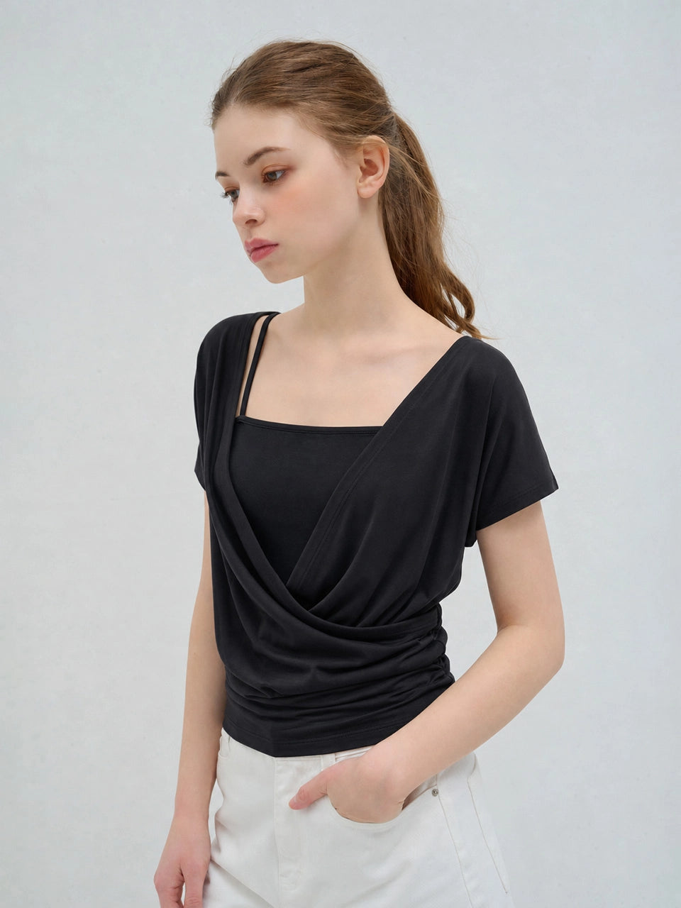 V-NECK SLEEVELESS SET BLACK