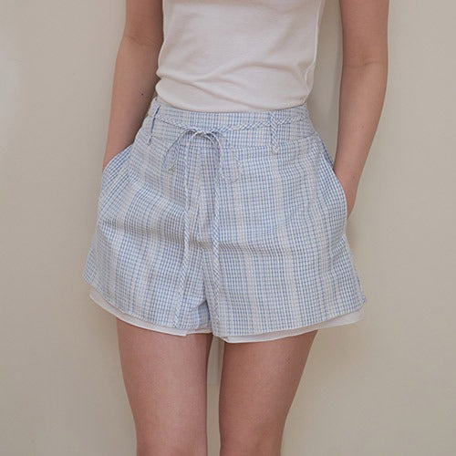 EYELET LAYERED SHORT PANTS_E/BL