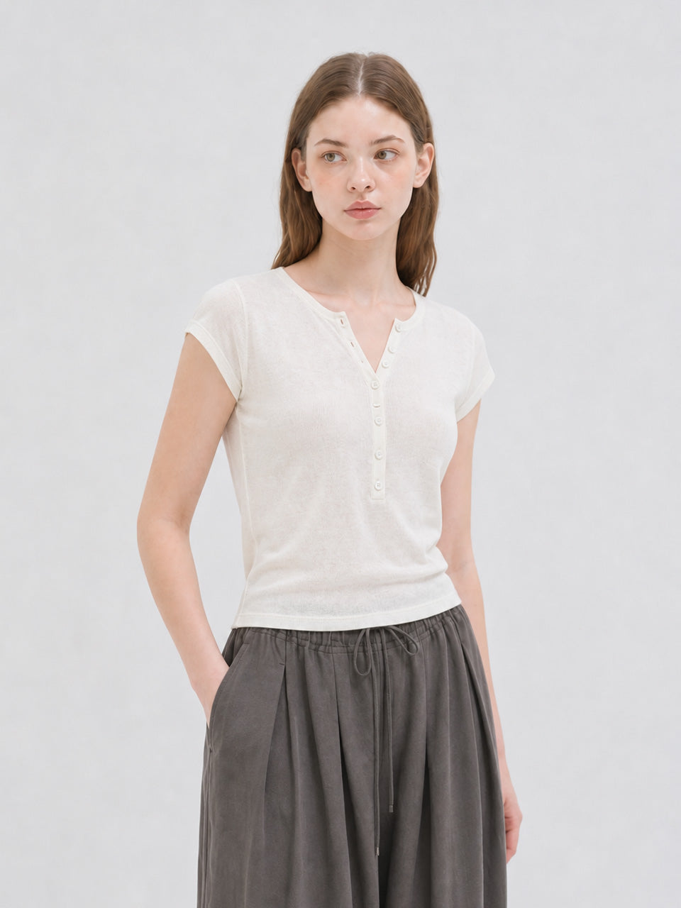 BUTTON CAP SLEEVE KNIT IVORY