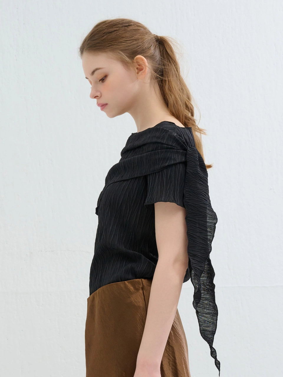 SCARF WRAP PLEATED BLOUSE BLACK