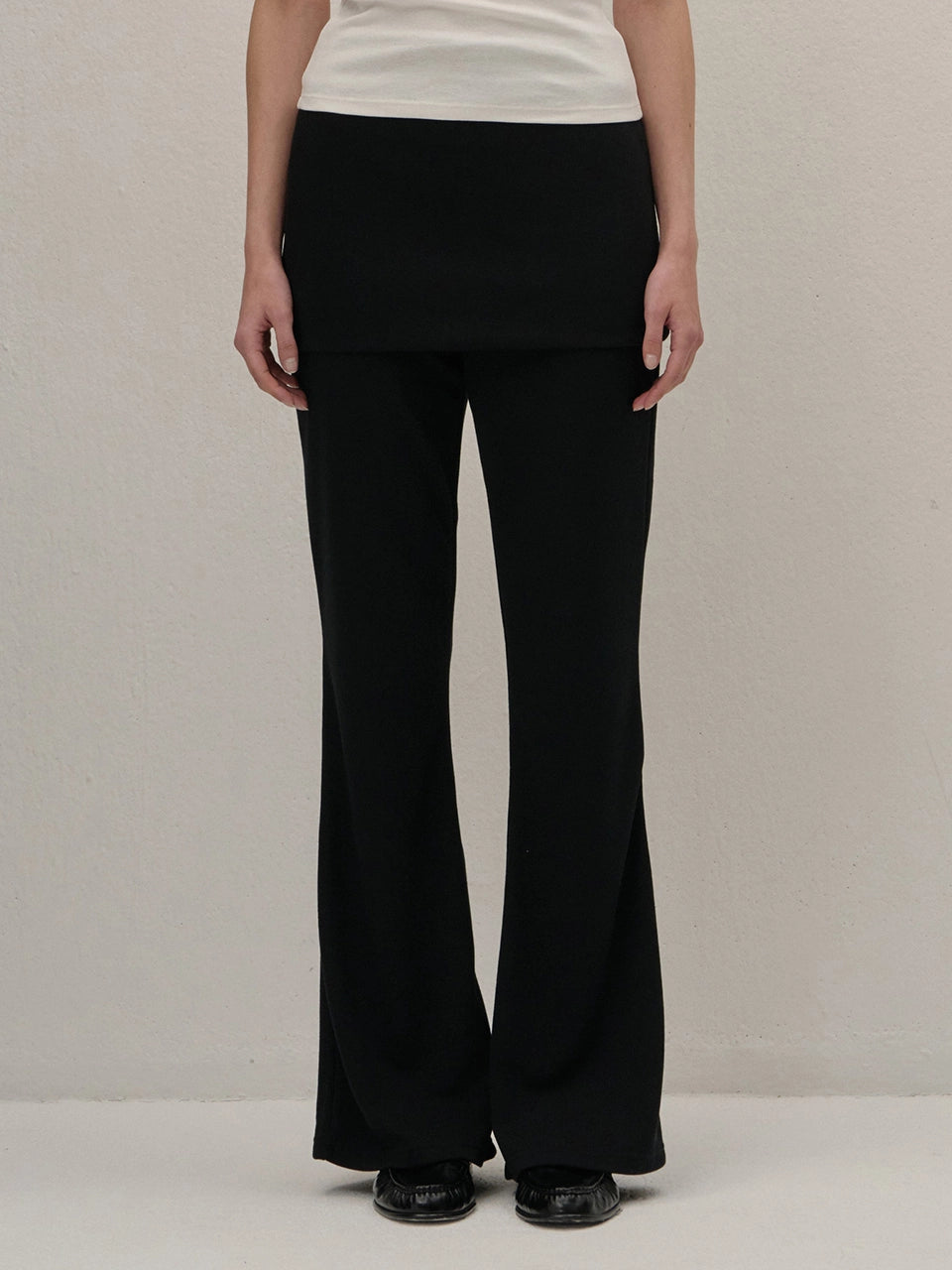 [시즌오프 셋업 x 15%쿠폰적용] Look 1 COTTON SKIRT BOOT-CUT PANTS BLACK