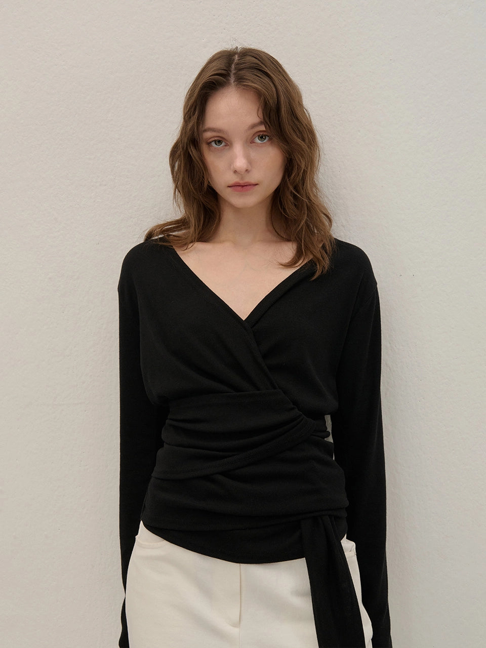 TIE-WRAPPED BLOUSE BLACK