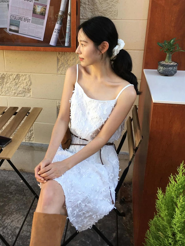 [인플s Pick] RIBBON EMBROIDERY SLEEVELESS ONE PIECE WHITE