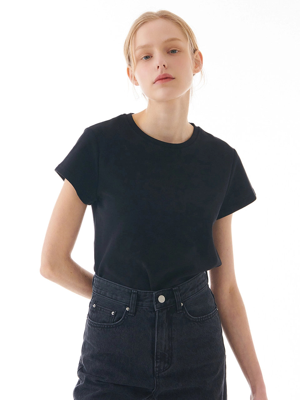 SEMI CROP T-SHIRT BLACK