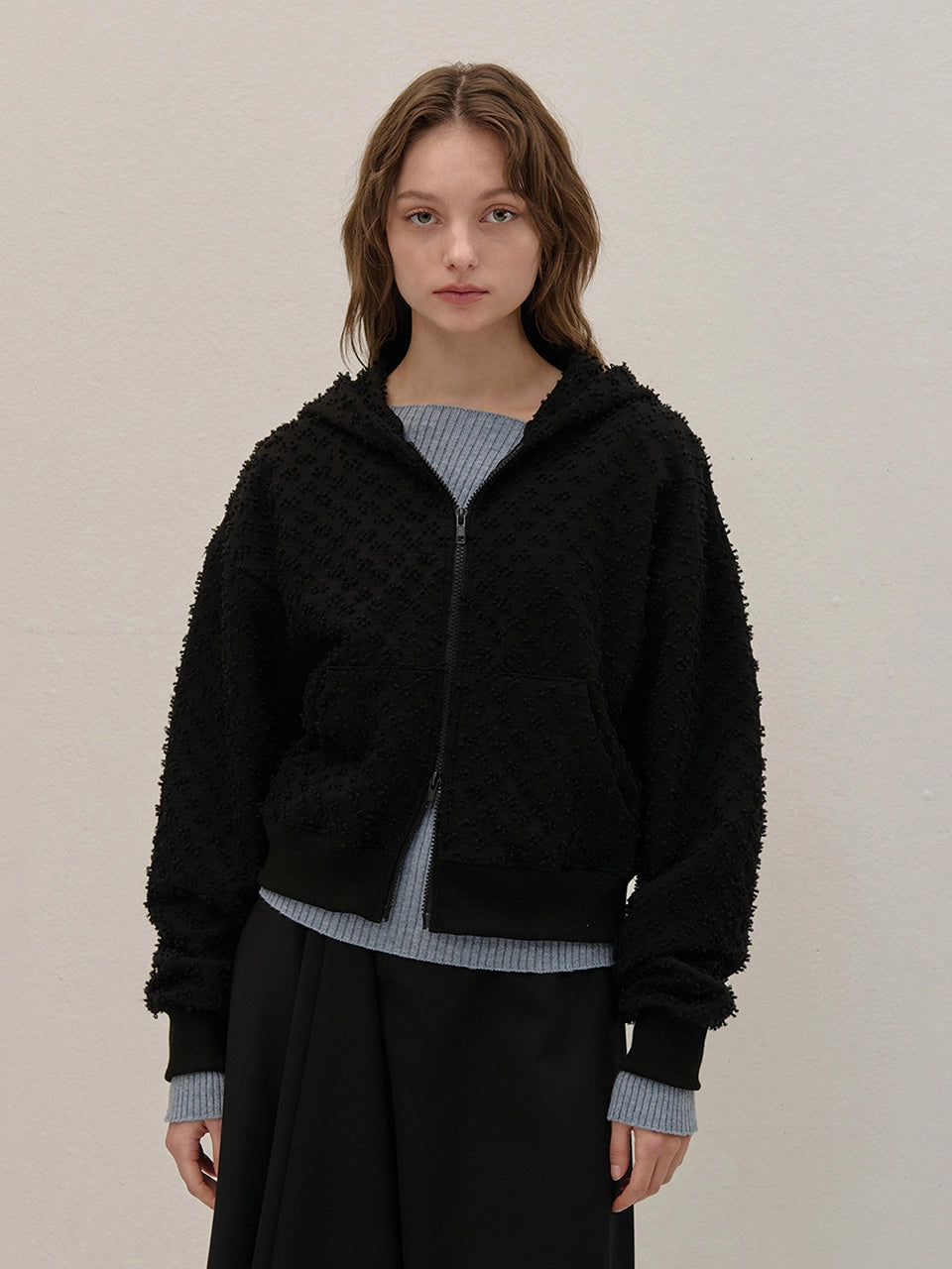EMBOSSED FLOWER HOODED JUMPER BLACK