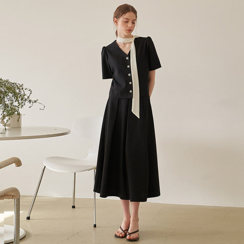 [SET UP] ROMAN BLOUSE + BLOOM FLARE SKIRT_BK