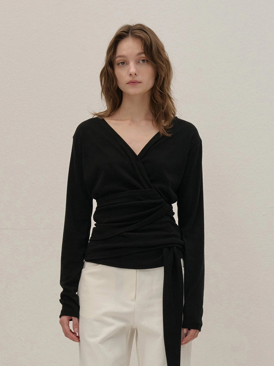 TIE-WRAPPED BLOUSE BLACK