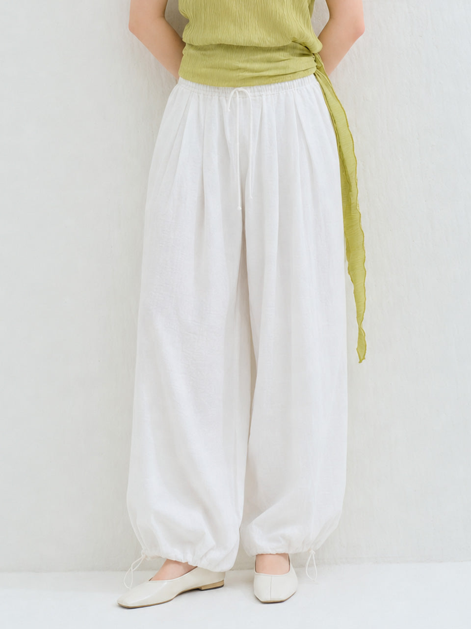 CUTTING V-NECK SHORT SLEEVE T SHIRT IVORY