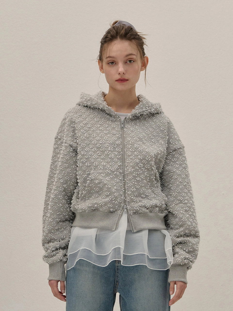 EMBOSSED FLOWER HOODED JUMPER GRAY