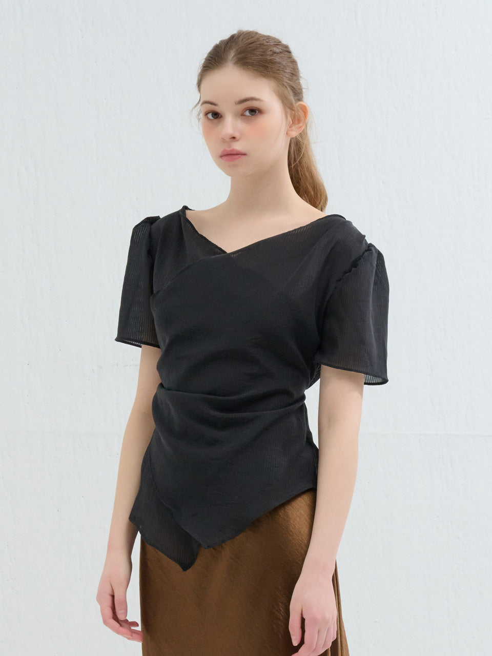 STRIPE WRAP SHIRRING BLOUSE BLACK