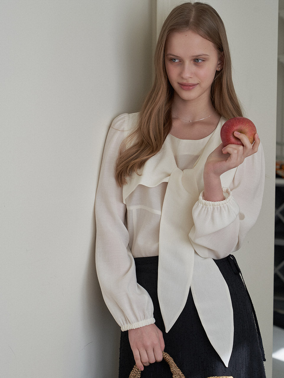 RIBON TYPE BLOUSE_IV
