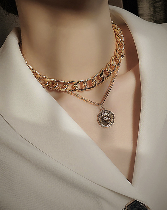 Ruffian Chain Choker Necklace (6687251628204)