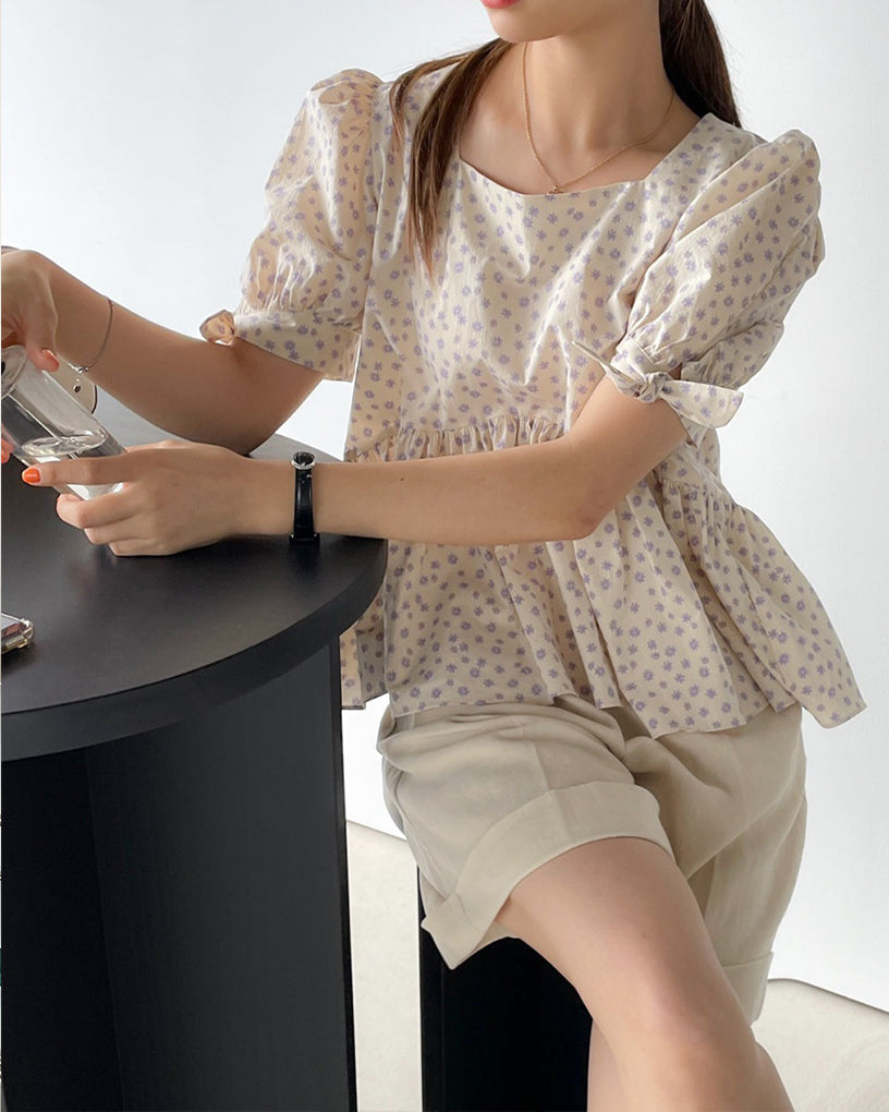 Square Neck Flower Blouse – https://kanzi.com.au